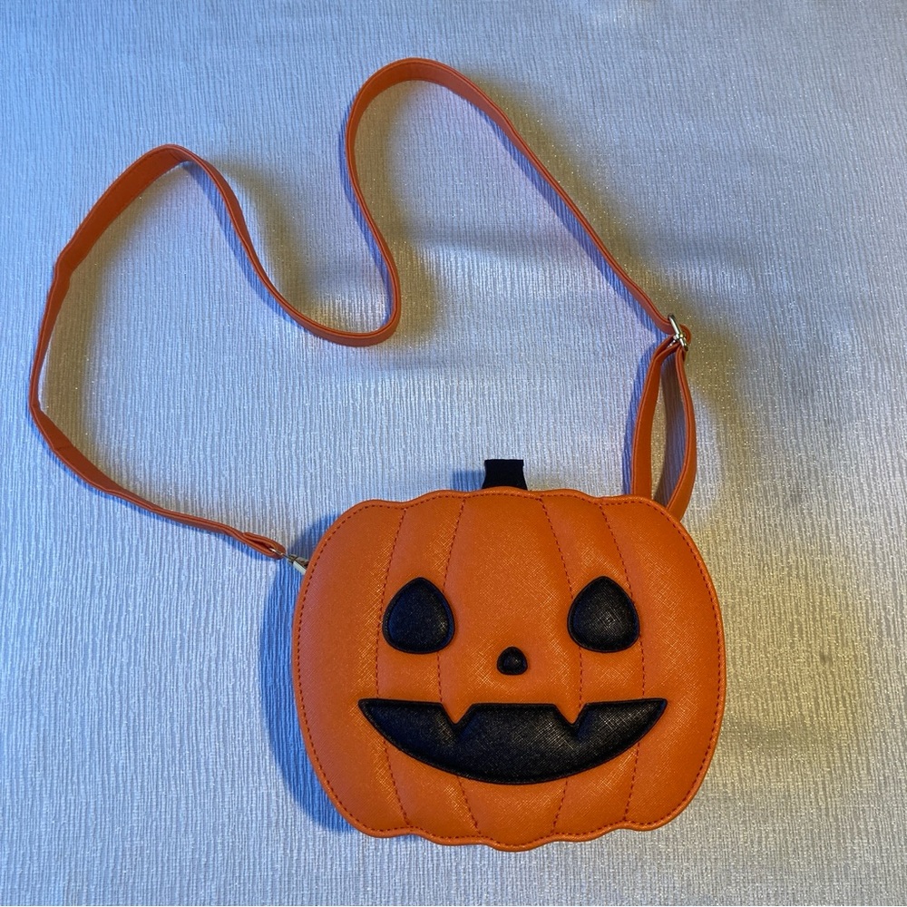 Orange Pumpkin Jack-O-Lantern Crossbody Bag